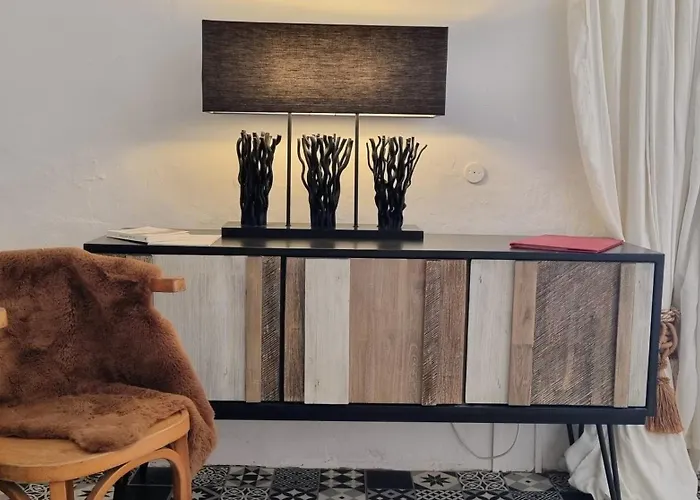 La Parenthese شقة ثوير